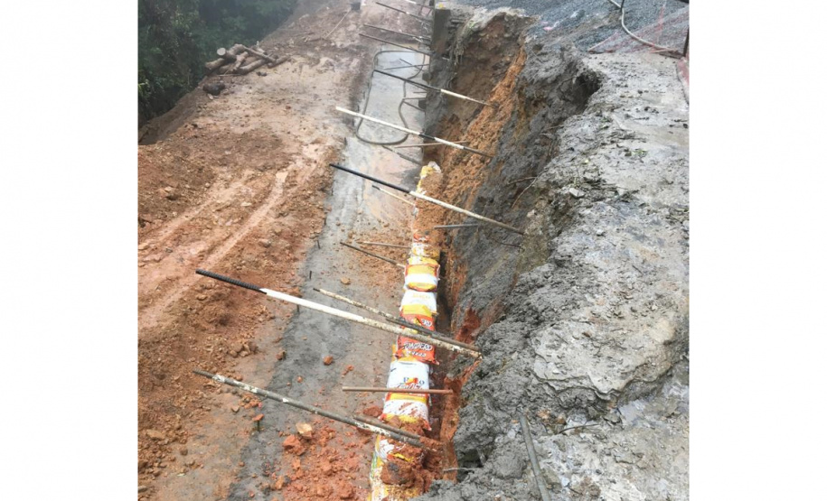 Estra da Graciosa com chuva