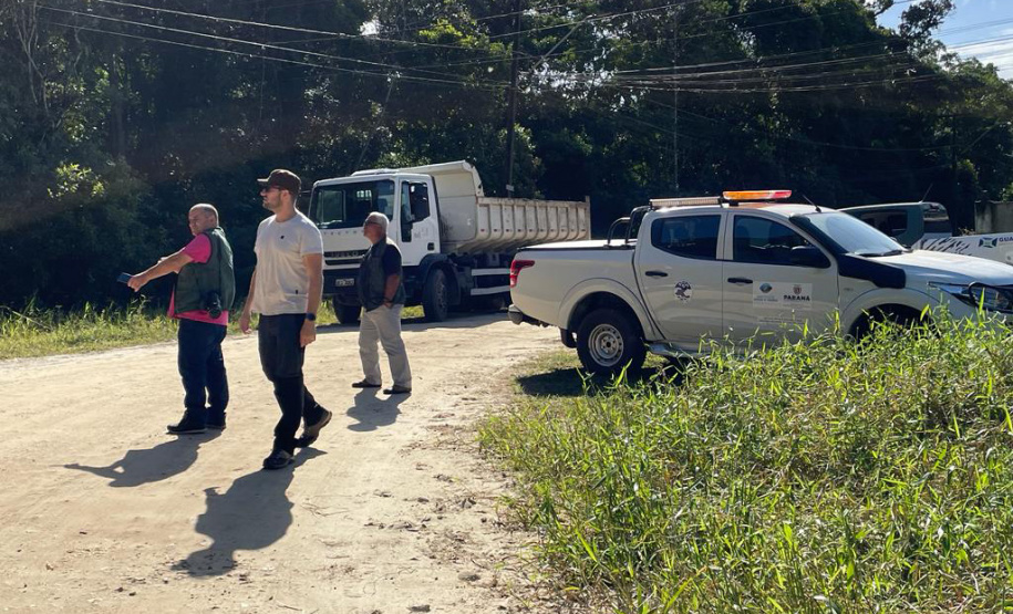 IAT colocou em prática um plano semanal de monitoramento e fiscalização de áreas urbanas e de proteção ambiental desmatadas irregularmente em Guaratuba, no Litoral.