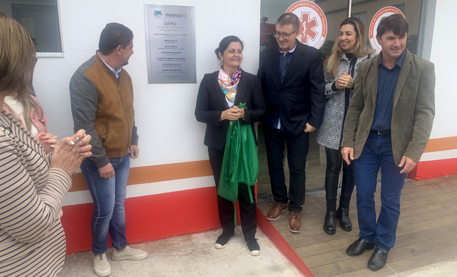 O Governo do Estado, por meio da Secretaria de Estado da Saúde (Sesa), inaugurou nesta segunda-feira (29), em Laranjeiras do Sul, na Região Centro-Oeste do Paraná, uma base do Serviço de Atendimento Móvel de Urgência (Samu)