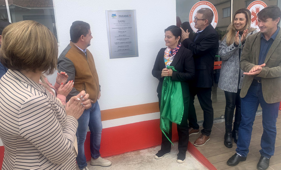 O Governo do Estado, por meio da Secretaria de Estado da Saúde (Sesa), inaugurou nesta segunda-feira (29), em Laranjeiras do Sul, na Região Centro-Oeste do Paraná, uma base do Serviço de Atendimento Móvel de Urgência (Samu)