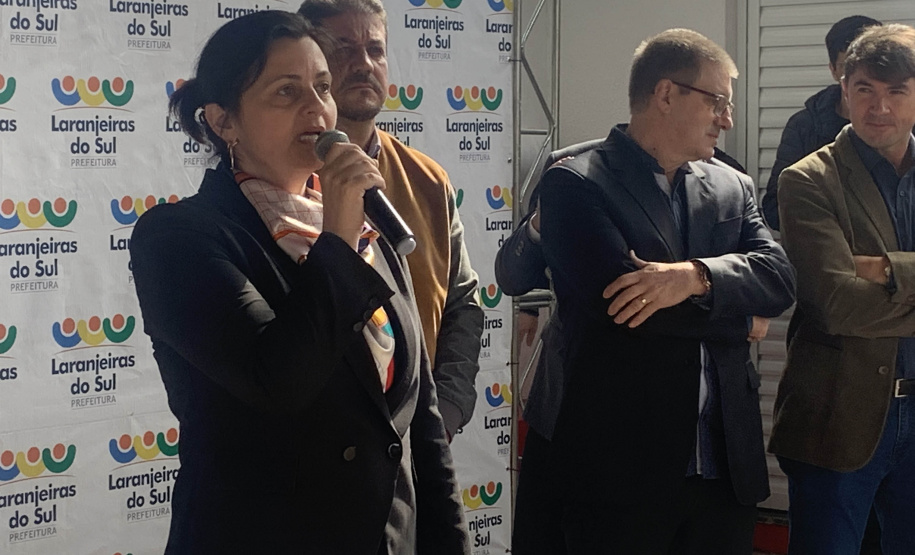 O Governo do Estado, por meio da Secretaria de Estado da Saúde (Sesa), inaugurou nesta segunda-feira (29), em Laranjeiras do Sul, na Região Centro-Oeste do Paraná, uma base do Serviço de Atendimento Móvel de Urgência (Samu)