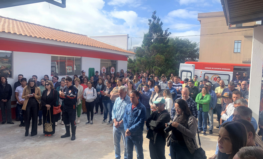 O Governo do Estado, por meio da Secretaria de Estado da Saúde (Sesa), inaugurou nesta segunda-feira (29), em Laranjeiras do Sul, na Região Centro-Oeste do Paraná, uma base do Serviço de Atendimento Móvel de Urgência (Samu)