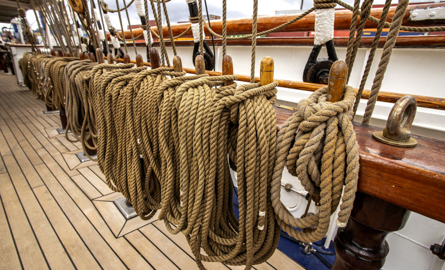 Marinha do Brasil e Portos do Paraná convidam para visitação ao veleiro Cisne Branco