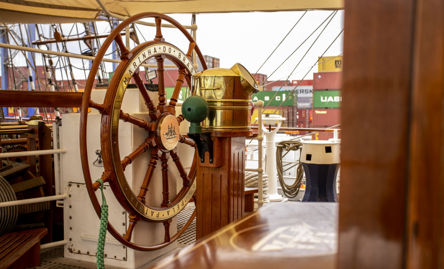 Marinha do Brasil e Portos do Paraná convidam para visitação ao veleiro Cisne Branco