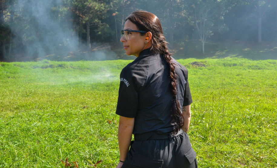 Policiais penais são capacitados para atuar como instrutores de técnicas não letais