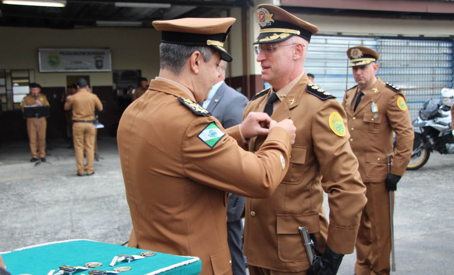 Polícia Militar homenageia autoridades civis e militares nos dois anos de CIROCAM