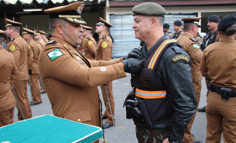 Polícia Militar homenageia autoridades civis e militares nos dois anos de CIROCAM