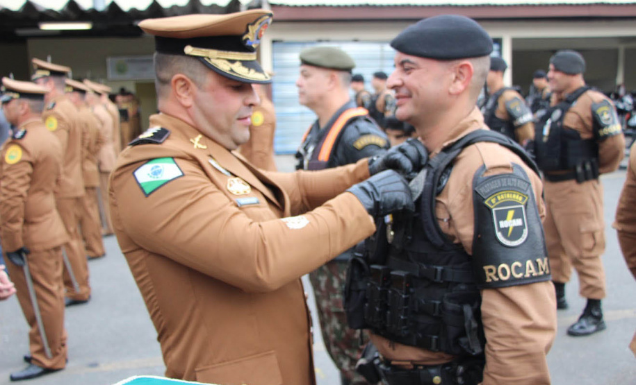 Polícia Militar homenageia autoridades civis e militares nos dois anos de CIROCAM