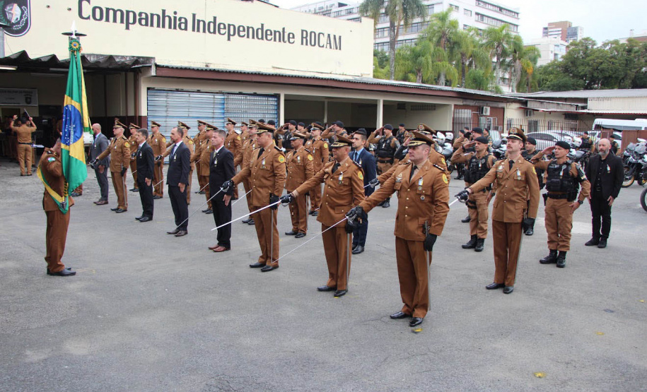Polícia Militar homenageia autoridades civis e militares nos dois anos de CIROCAM