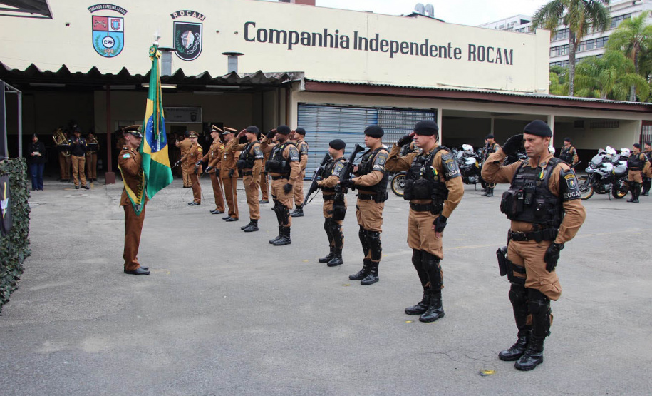 Polícia Militar homenageia autoridades civis e militares nos dois anos de CIROCAM