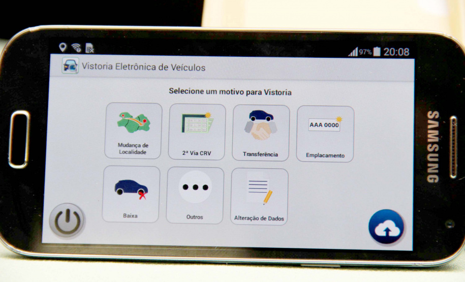 Maio Amarelo: conheça o papel da tecnologia da Celepar na gestão do trânsito