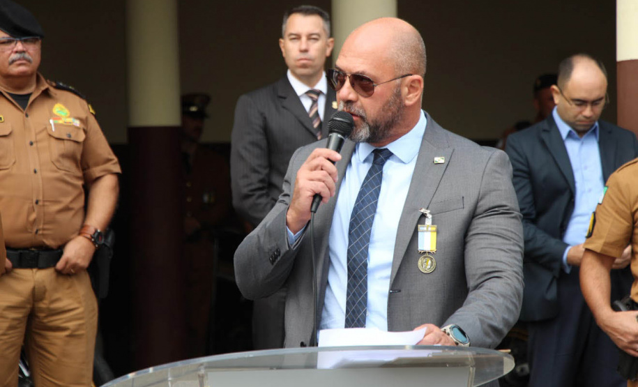 Polícia Militar homenageia autoridades civis e militares nos dois anos de CIROCAM