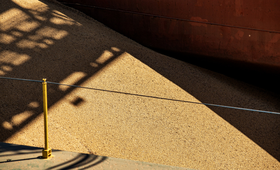 Em volume e performance, aumentam as exportações pelo Corredor Leste do Porto de Paranaguá