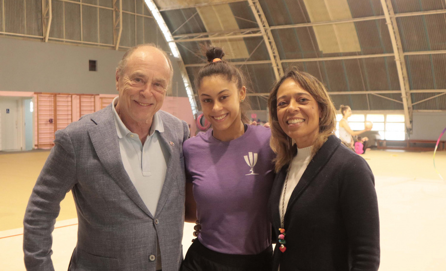 Flávia Arantes do Nascimento, que é uma das filhas de Pelé, visitou nesta sexta-feira (12) as obras de construção das pistas de skate anexas ao Ginásio do Tarumã, em Curitiba.