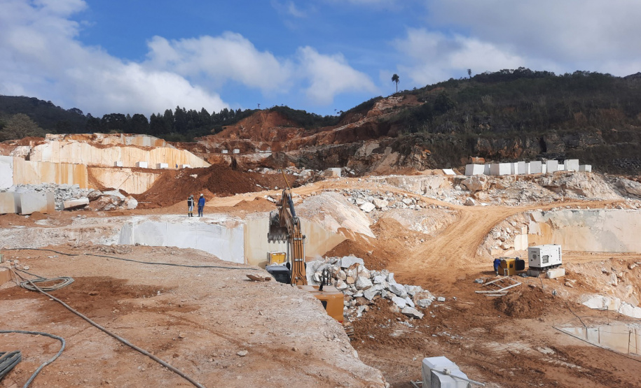 Mineração Fiorese, em Rio Branco do Sul, na Região Metropolitana de Curitiba