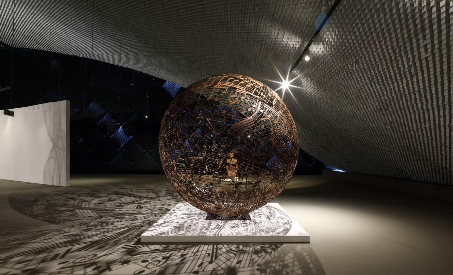 Última semana para ver a exposição do artista Jaume Plensa no MON