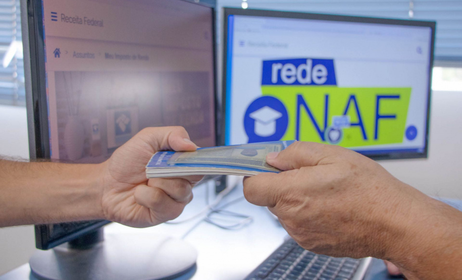 Universidades realizam atendimento à população para declaração do Imposto de Renda