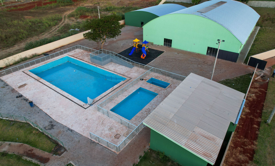 Desde que foi reformada, ampliada e entregue, em outubro do ano passado, a Praça Antônio Geraldo Mendes tornou-se ponto de encontro para os moradores de Leópolis, município de 4.145 habitantes no Norte do Paraná.