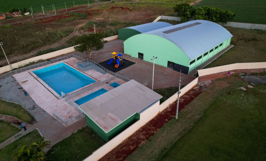 Desde que foi reformada, ampliada e entregue, em outubro do ano passado, a Praça Antônio Geraldo Mendes tornou-se ponto de encontro para os moradores de Leópolis, município de 4.145 habitantes no Norte do Paraná.