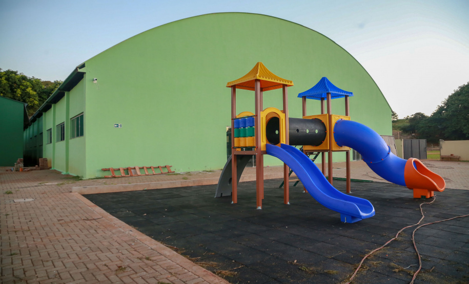 Desde que foi reformada, ampliada e entregue, em outubro do ano passado, a Praça Antônio Geraldo Mendes tornou-se ponto de encontro para os moradores de Leópolis, município de 4.145 habitantes no Norte do Paraná.