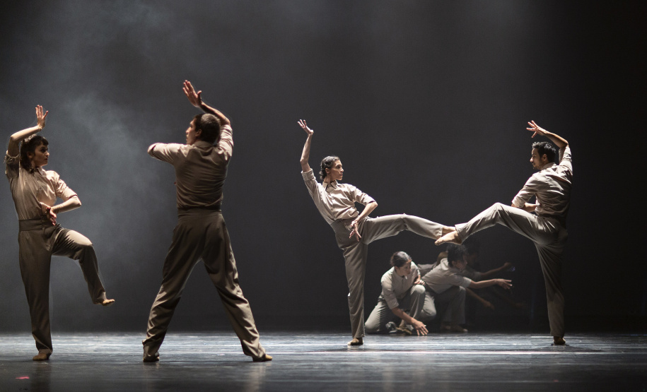 Ponta Grossa e Guarapuava recebem Balé Teatro Guaíra com "V.I.C.A." e "Piá"