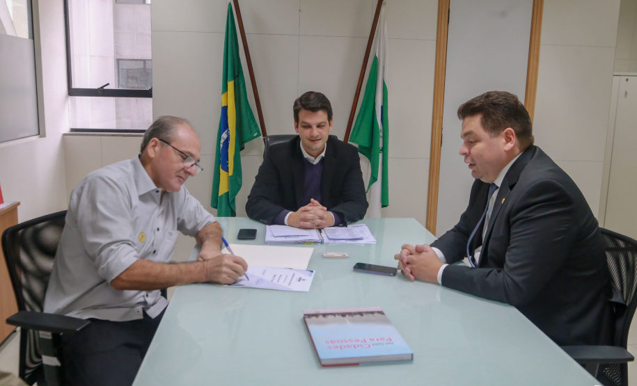 Município de São João terá complexo esportivo e revitalização asfáltica com recursos do Governo do Estado