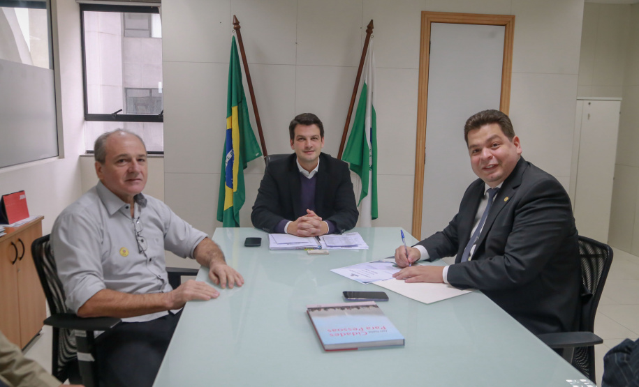 Município de São João terá complexo esportivo e revitalização asfáltica com recursos do Governo do Estado