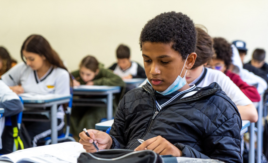 Alunos de Robótica se destacam na primeira Prova Paraná de 2023, com quase 70% de acertos no ensino médio