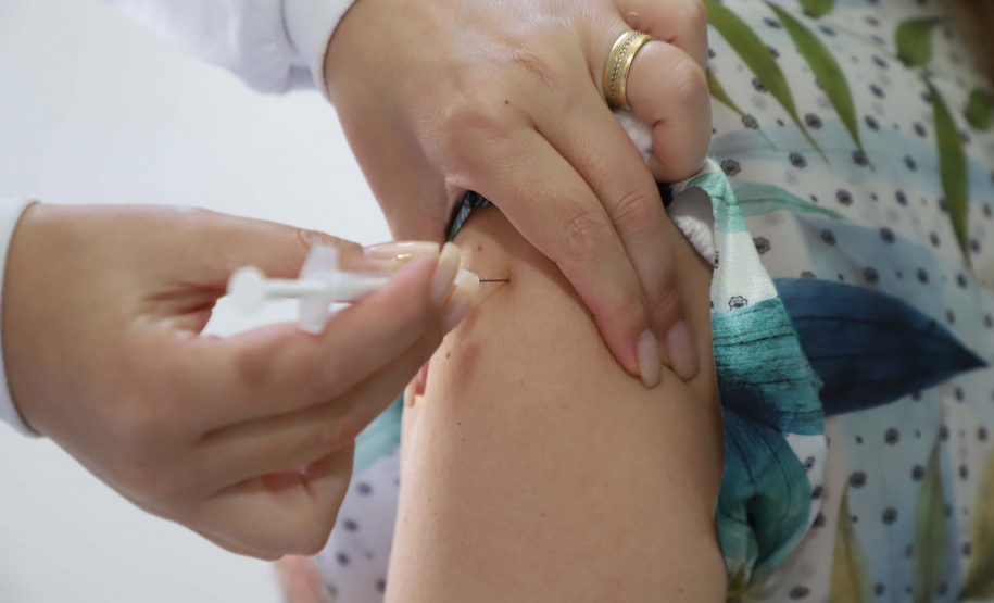 Saúde reforça importância da vacina contra a gripe; Paraná aplicou 2 milhões de doses