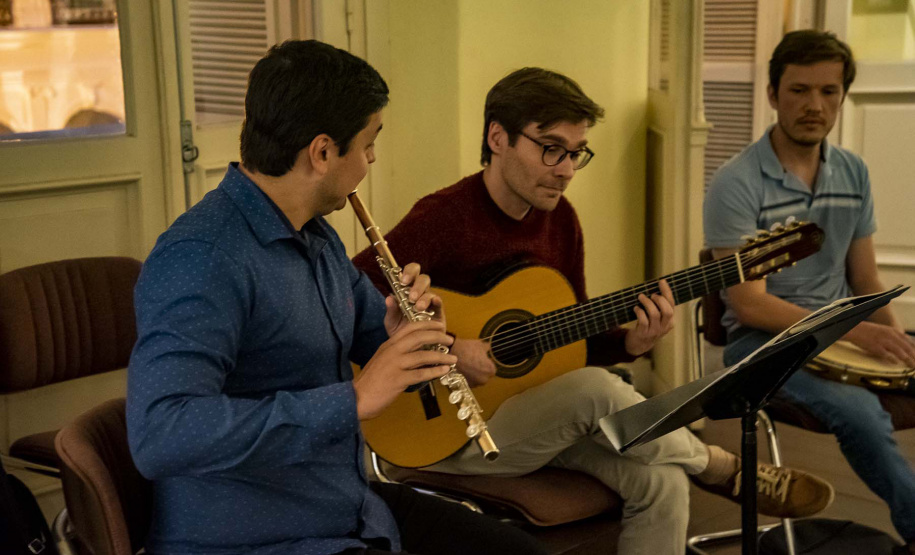Agenda Cultural: Especial de Dia das Mães com Zizi e Luiza Possi, leitura e visita guiada integram uma semana repleta de atividades