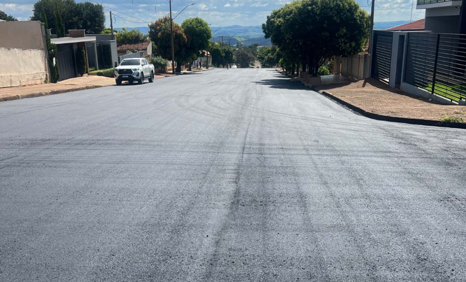 Em parceria com prefeitura, governo promove transformação urbana em Borrazópolis