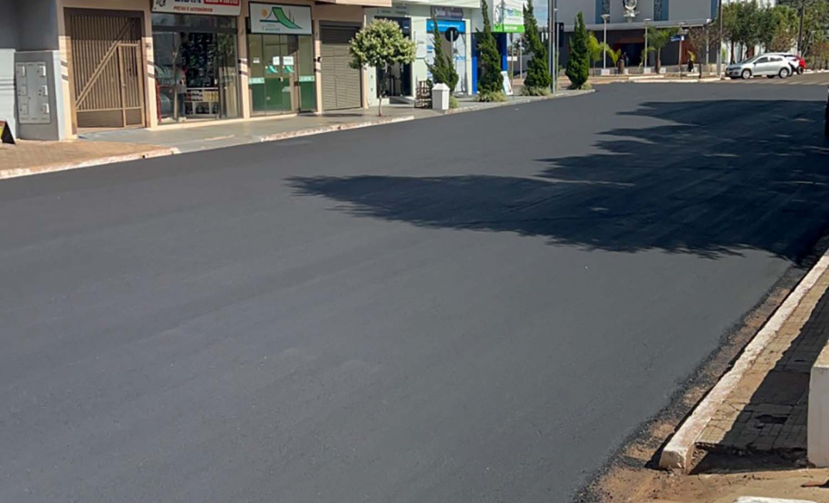 Em parceria com prefeitura, governo promove transformação urbana em Borrazópolis