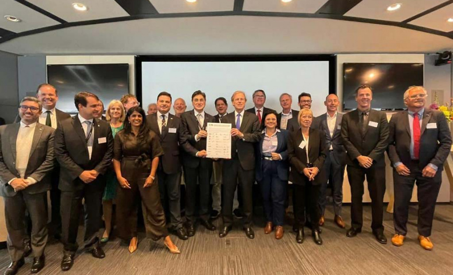 Portos do Paraná e Porto de Rotterdam firmam parceria para promover sustentabilidade