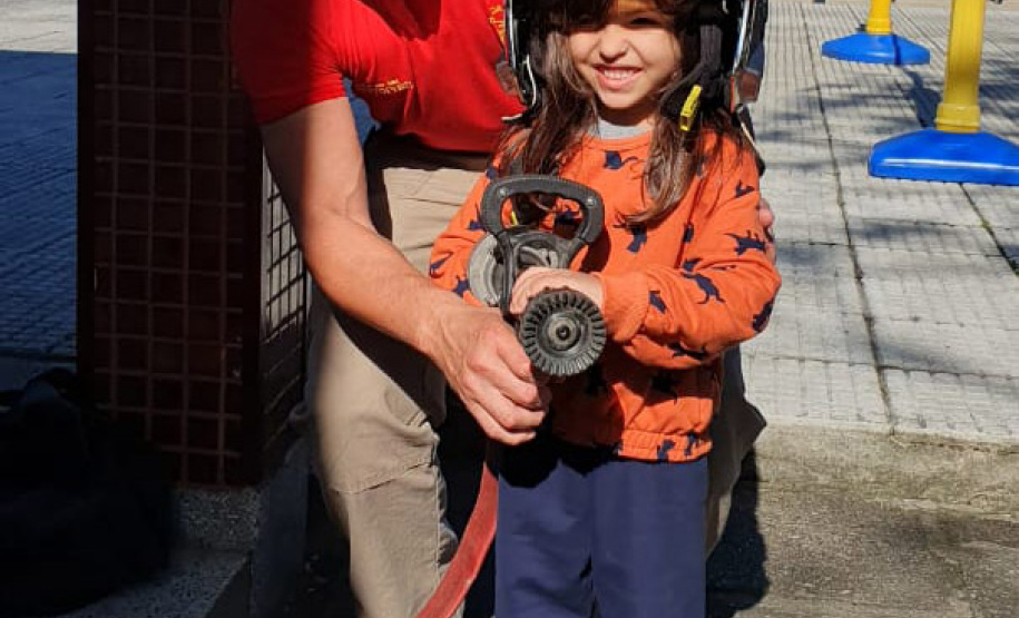 Paraná em Ação e Justiça no Bairro realizaram 2193 atendimentos em Paranaguá