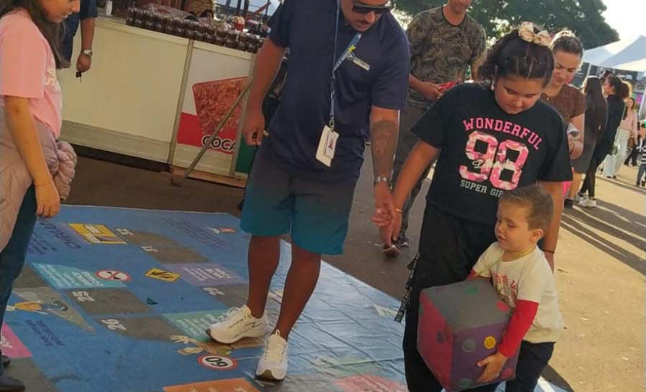 Detran-PR promove ações do Maio Amarelo em diferentes localidades do Estado