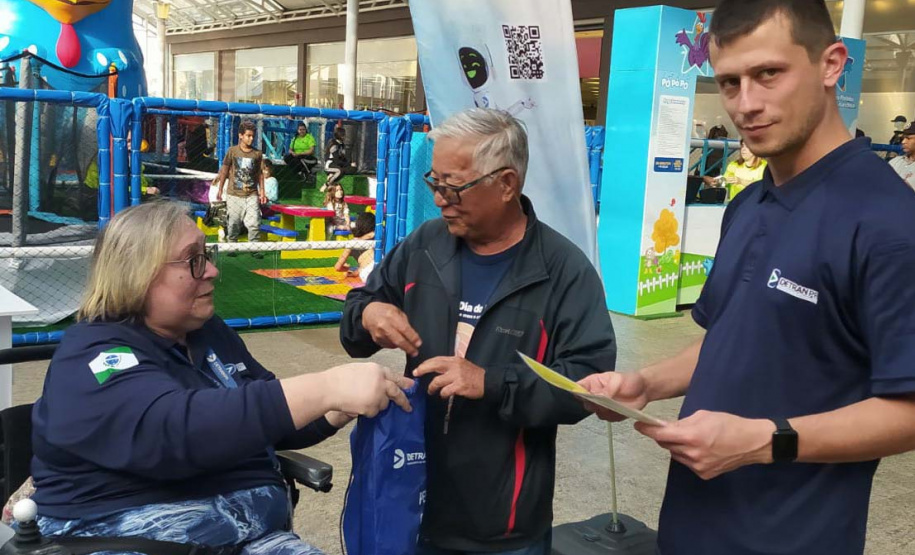 Detran-PR promove ações do Maio Amarelo em diferentes localidades do Estado