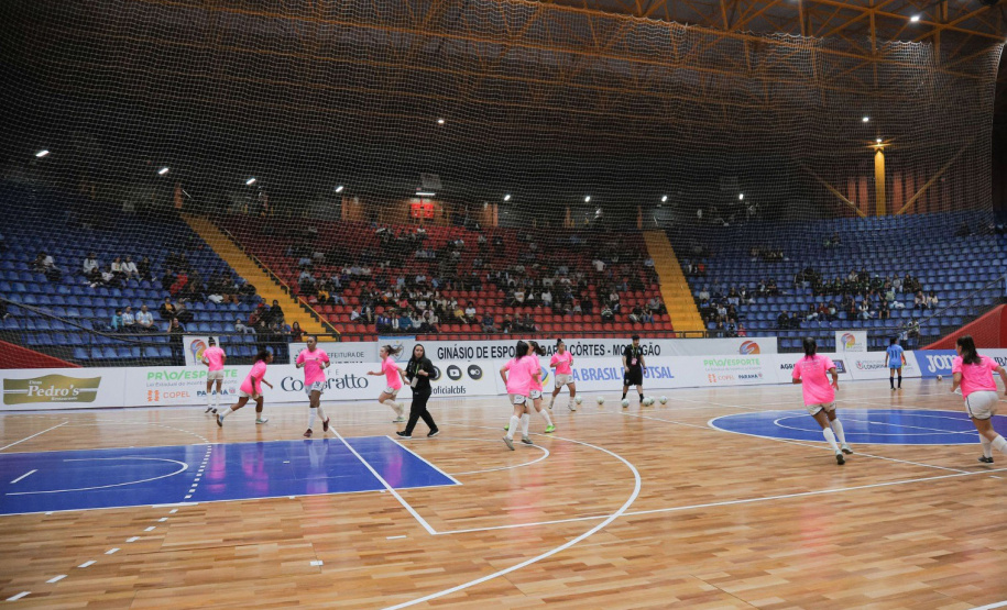 Taça Brasil de Futsal Feminino acontece em Londrina nesta semana