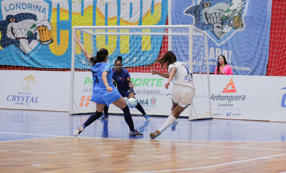Taça Brasil de Futsal Feminino acontece em Londrina nesta semana