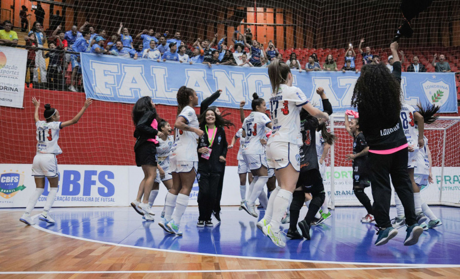 Taça Brasil de Futsal Feminino acontece em Londrina nesta semana