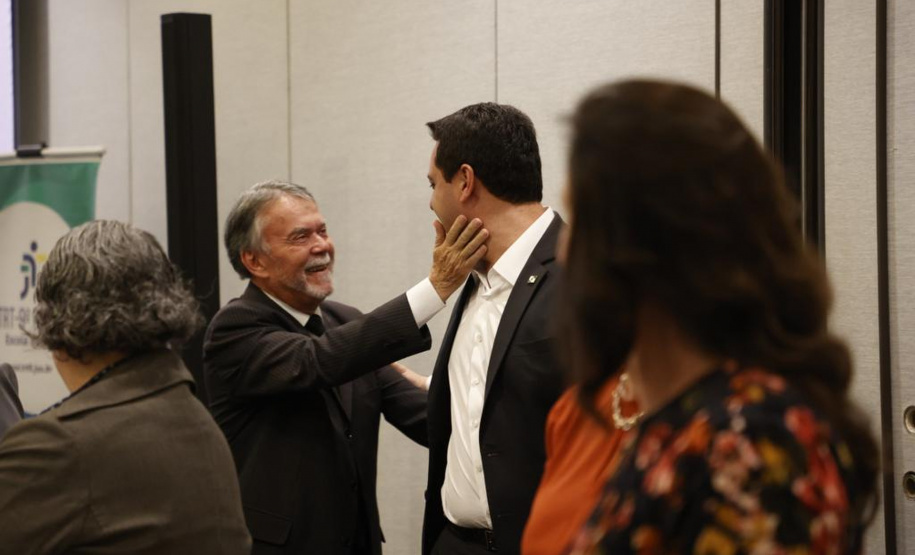 O governador Carlos Massa Ratinho Junior participou de um seminário sobre combate ao trabalho infantil nesta quarta-feira (31), em Foz do Iguaçu.