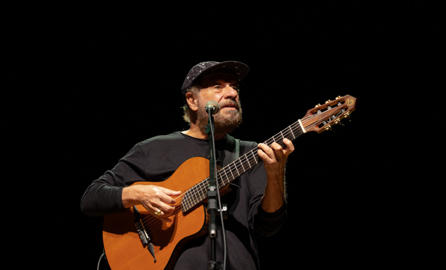 Ponta Grossa recebe turnê de João Bosco e Coral Sanepar