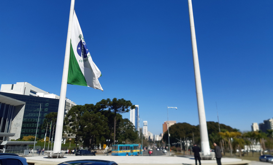 Governador decreta luto oficial de três dias em razão do episódio de violência em Cambé