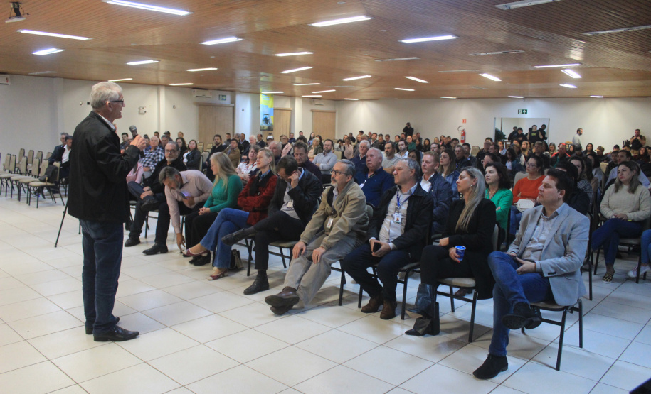 Em eventos no Sudoeste e Norte, governo estadual reafirma compromisso com a agricultura familiar