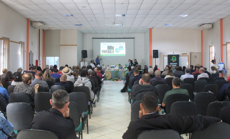 Em eventos no Sudoeste e Norte, governo estadual reafirma compromisso com a agricultura familiar