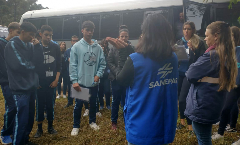 Dia Mundial do Meio Ambiente: Sanepar inicia agenda com estudantes de Castro