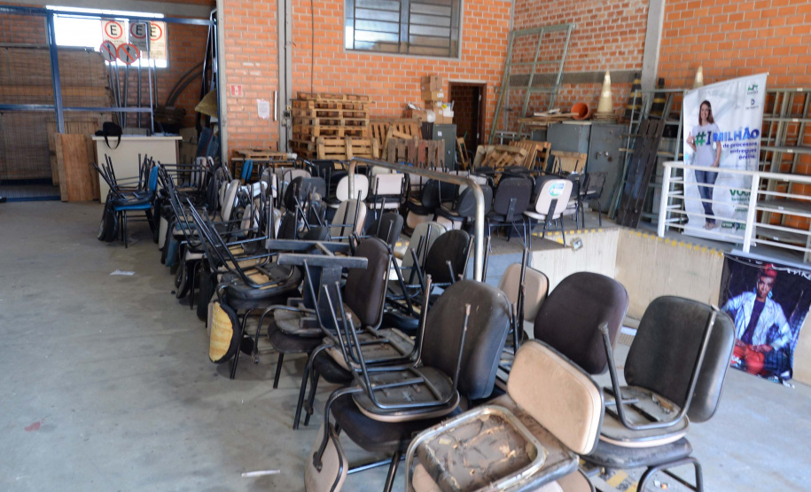 Instituições assistenciais recebem doações de bens inservíveis do Detran-PR