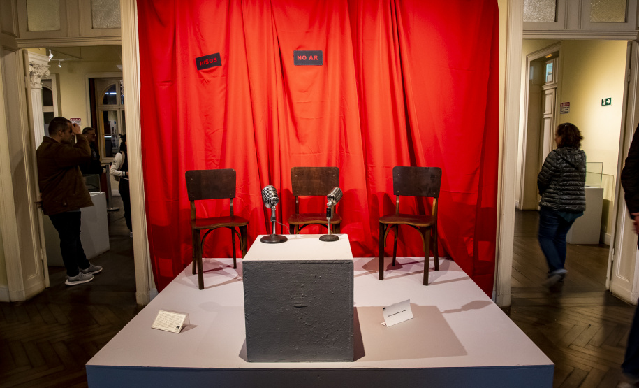 “Choro aqui em todos os lugares – algumas histórias” é prorrogada no MIS-PR