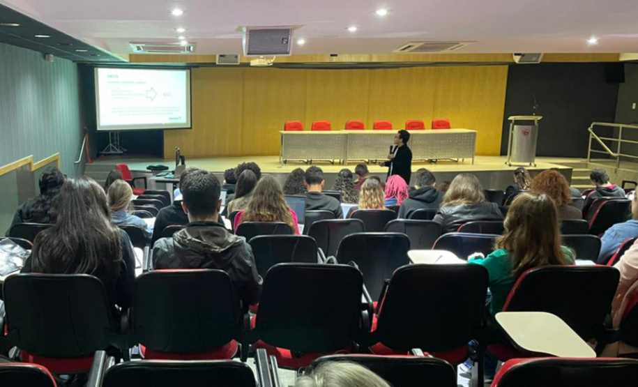 Saúde realiza seminário de toxicologia para técnicos e estudantes universitários