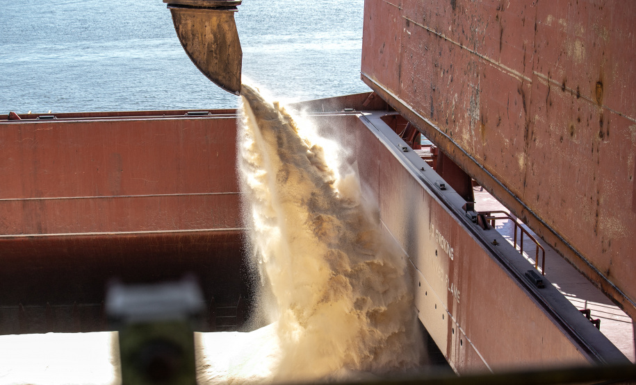 Portos do Paraná registra maior movimentação mensal da história em maio