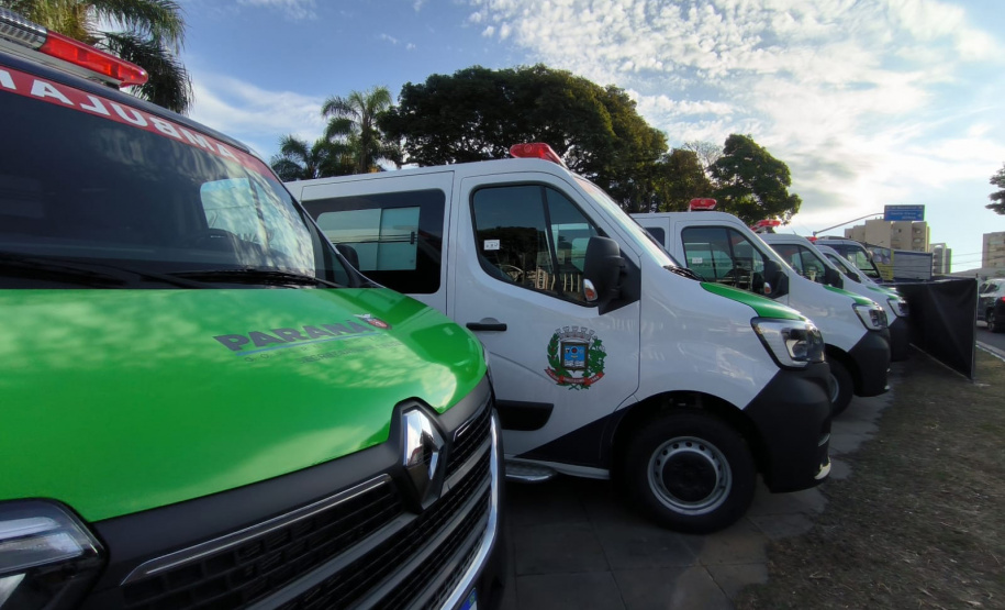 Com equipamentos e novos veículos, Governo do Estado reforça saúde de Umuarama